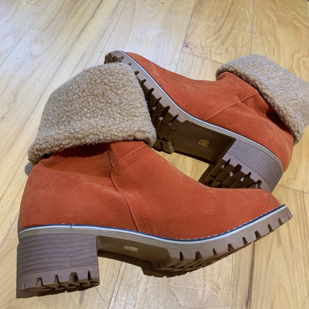 Wool-Lined Booties - image 5